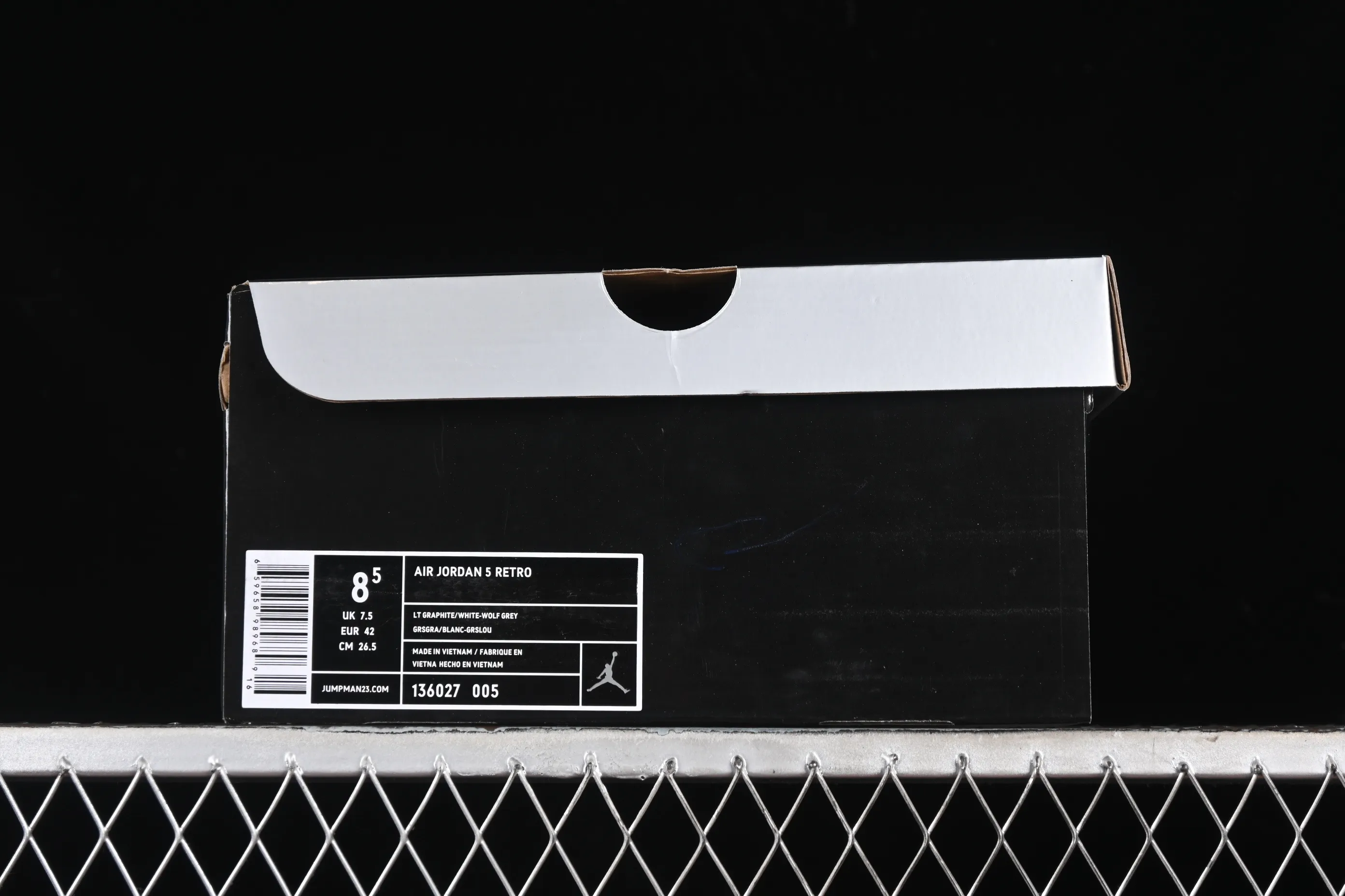 All categories Air Jordan Jordan series basketball shoes Air Jordan 5 Air Jordan 5 Retro AJ5 Joe 5 wolf gray color 136027-005